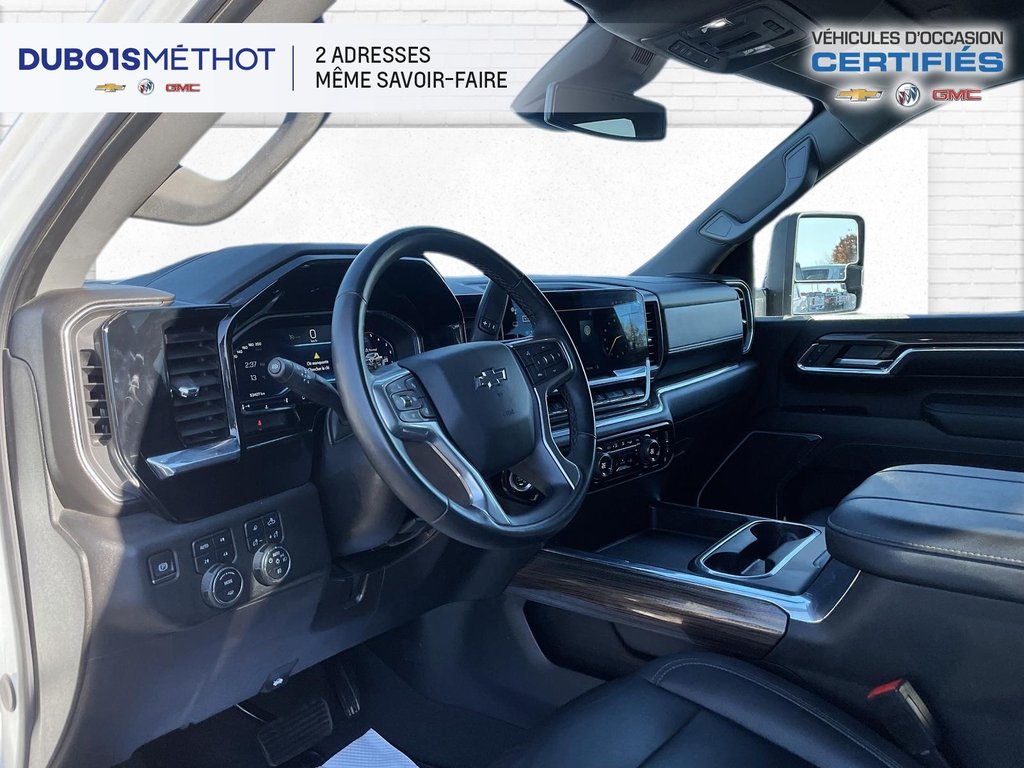 Chevrolet Silverado 2500HD LT, CUIR, DURAMAX V8 6.6L DIESEL, 2024 à Victoriaville, Québec - 20 - w1024h768px