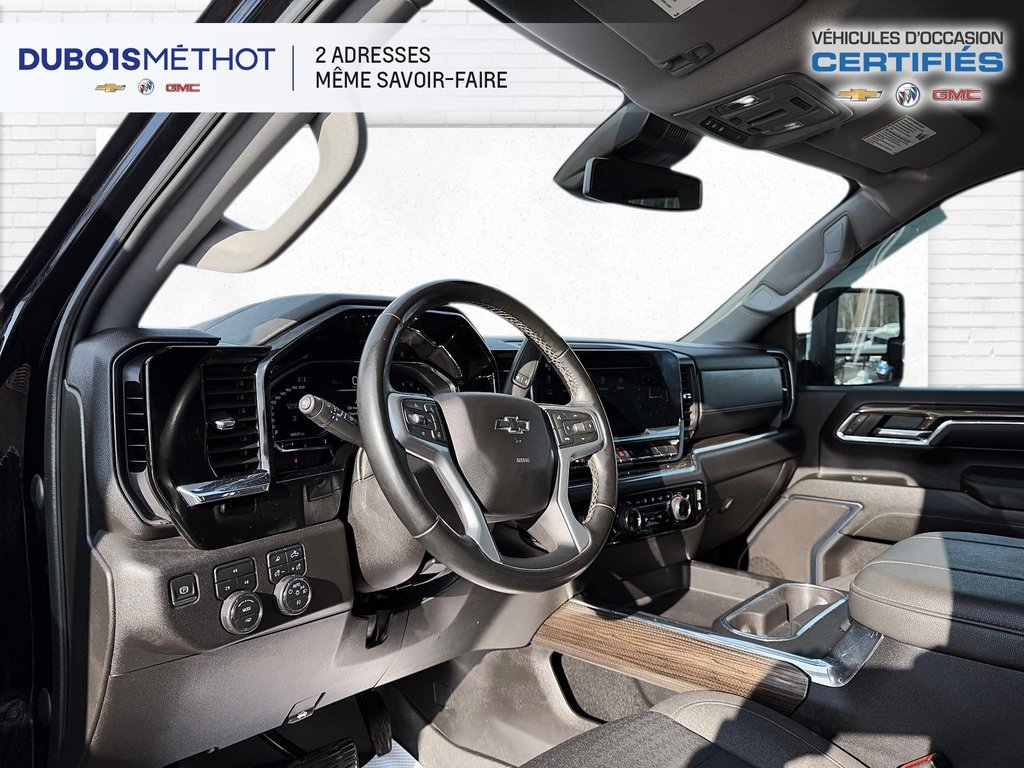 Chevrolet Silverado 2500HD LT, MIDNIGHT, DURAMAX V8 6.6L DIESEL, 4X4 Z71 !!! 2024 à Victoriaville, Québec - 18 - w1024h768px