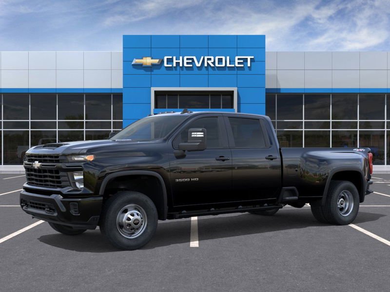 2026 Chevrolet Silverado 3500 HD WT DRW in Plessisville, Quebec - 2 - w1024h768px