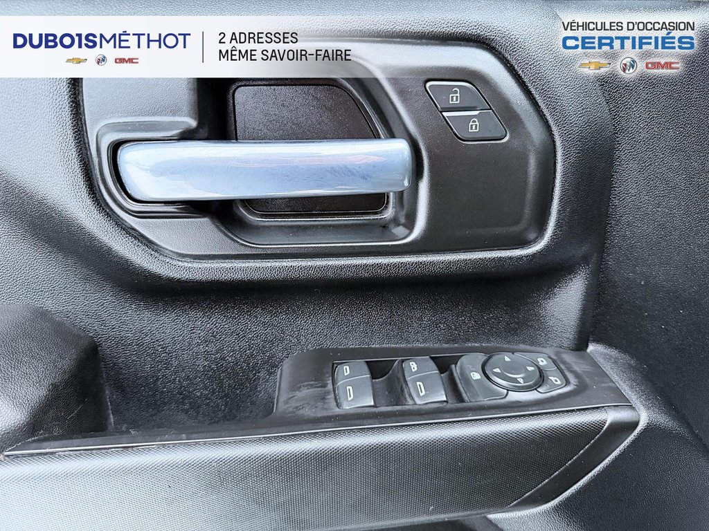 2021 Chevrolet Silverado 3500HD WORK TRUCK DURAMAX 4X4 DOUBLE CAB DOUBLE ROUE !!! in Victoriaville, Quebec - 21 - w1024h768px