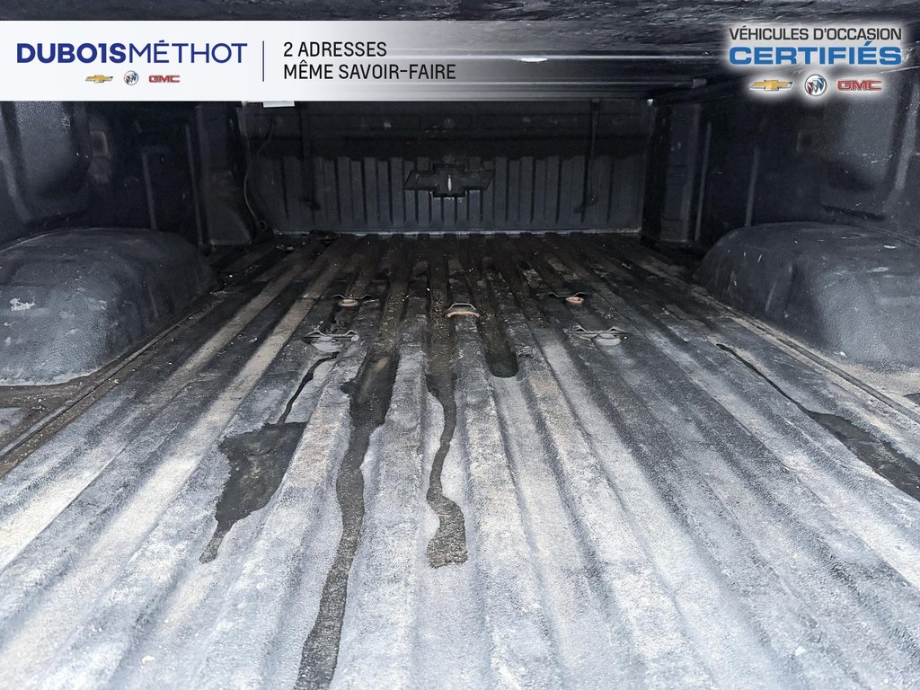 2021 Chevrolet Silverado 3500HD WORK TRUCK DURAMAX 4X4 DOUBLE CAB DOUBLE ROUE !!! in Victoriaville, Quebec - 10 - w1024h768px