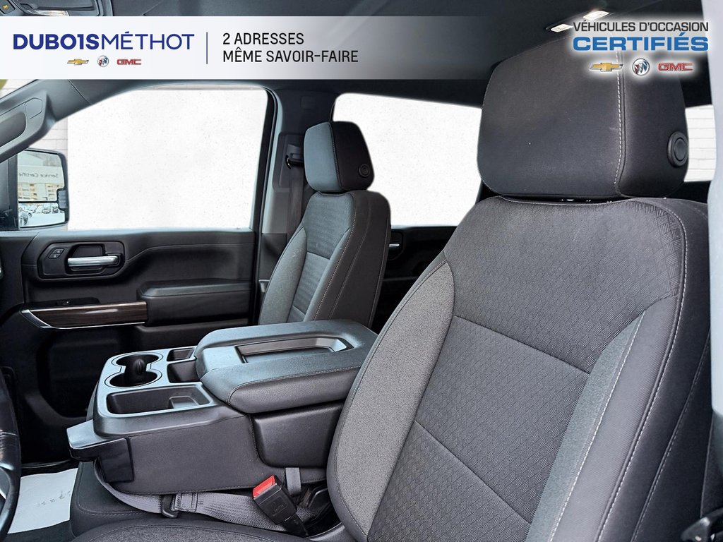 Chevrolet Silverado 3500HD LT, 3500 DURAMAX DIESEL V8 6.6L DOUBLE ROUE !!! 2023 à Victoriaville, Québec - 18 - w1024h768px