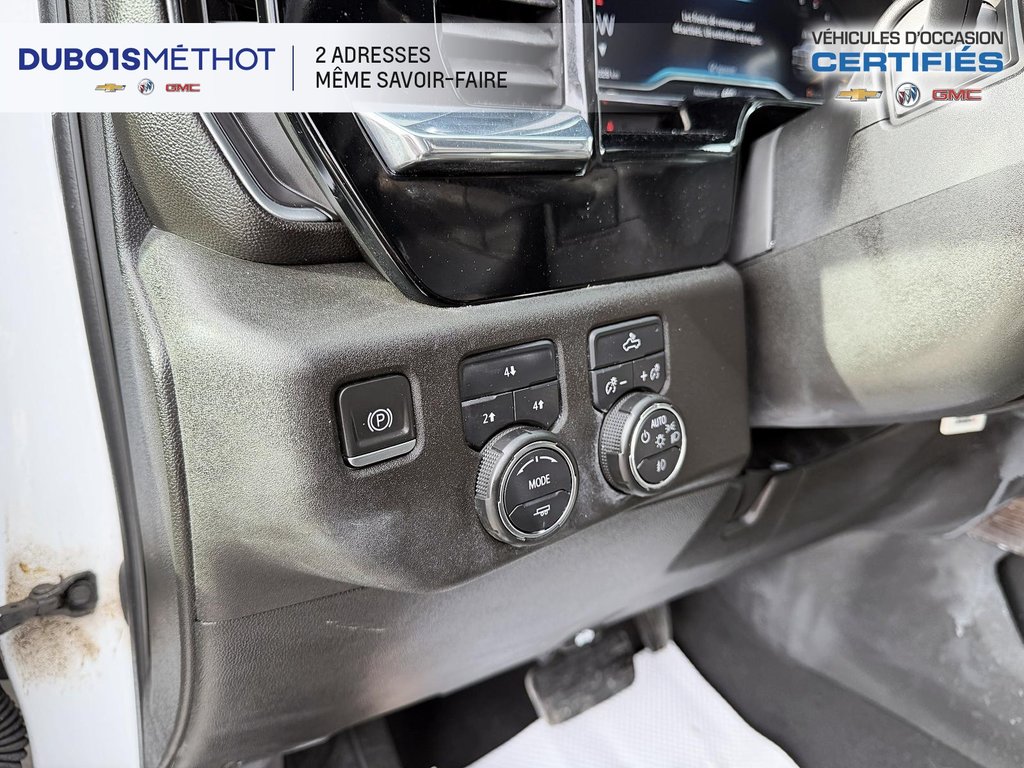 Chevrolet Silverado 3500HD LT, DOUBLE ROUE DURAMAX V8 6.6L DIESEL 4X4 CONSOLE 2024 à Plessisville, Québec - 19 - w1024h768px