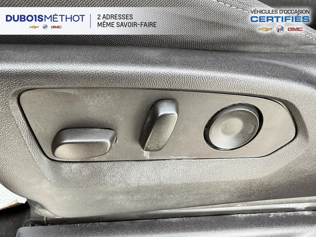 Chevrolet Silverado 3500HD LT, DOUBLE ROUE DURAMAX V8 6.6L DIESEL 4X4 CONSOLE 2024 à Plessisville, Québec - 20 - w1024h768px