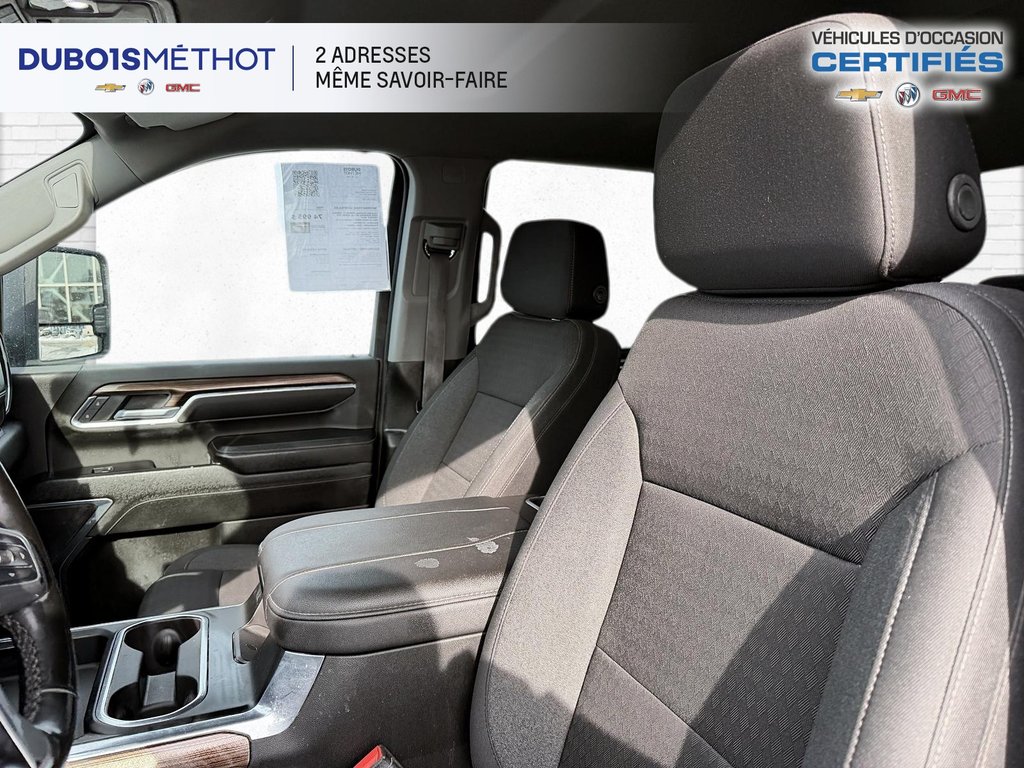 Chevrolet Silverado 3500HD LT, DOUBLE ROUE DURAMAX V8 6.6L DIESEL 4X4 CONSOLE 2024 à Plessisville, Québec - 21 - w1024h768px