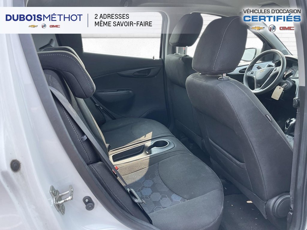 Chevrolet Spark LT, AUTOMATIQUE, 1.4L, HATCHBACK !! 2017 à Victoriaville, Québec - 10 - w1024h768px