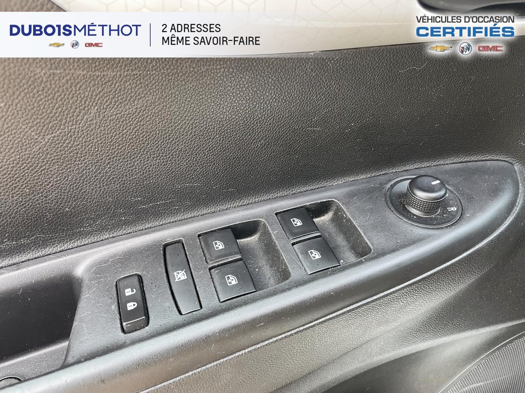 Chevrolet Spark LT, AUTOMATIQUE, 1.4L, HATCHBACK !! 2017 à Victoriaville, Québec - 15 - w1024h768px