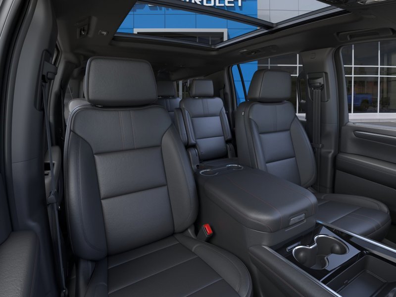2026 Chevrolet Suburban in Victoriaville, Quebec - 6 - w1024h768px