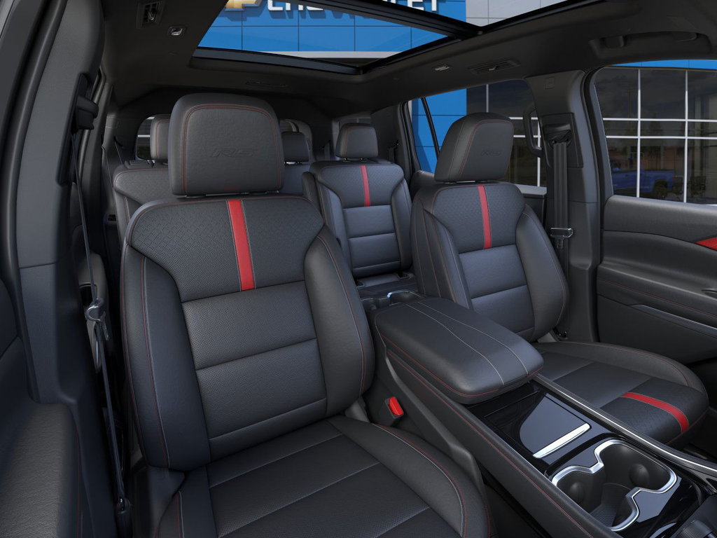 2025 Chevrolet Traverse RS in Victoriaville, Quebec - 6 - w1024h768px