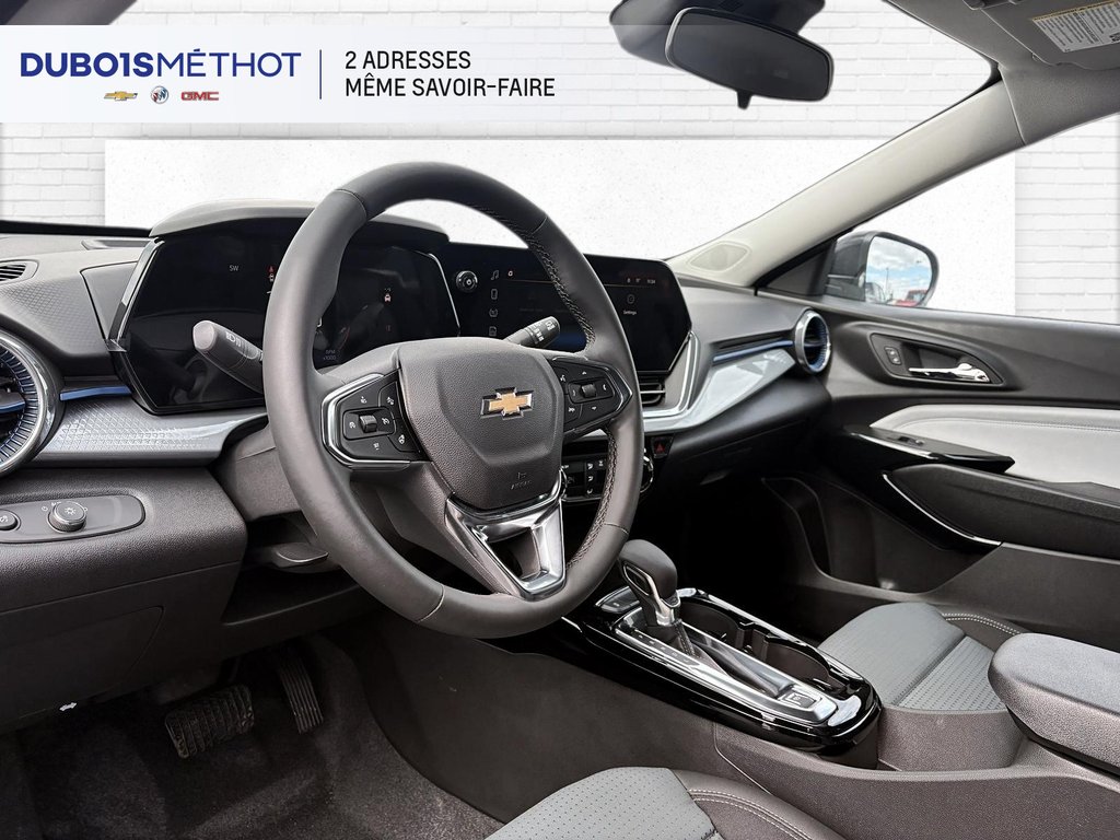 2026 Chevrolet Trax LT in Victoriaville, Quebec - 4 - w1024h768px