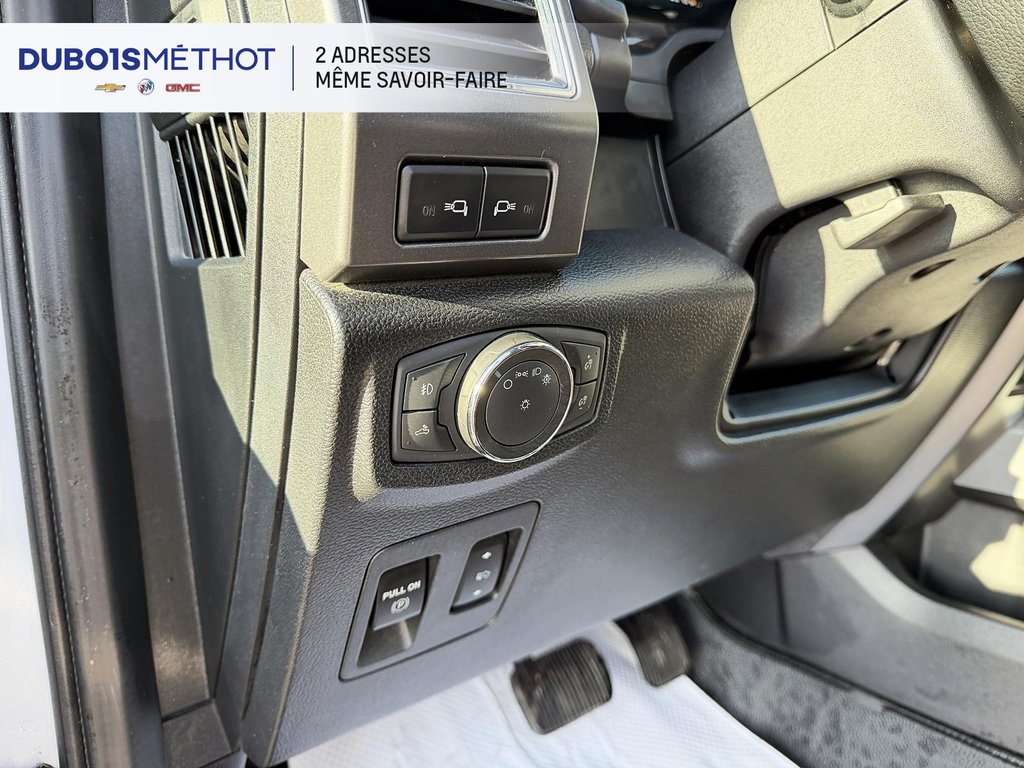 2020 Ford F-150 V6 3.5L ECOBOOST, 4X4, SUPECREW in Plessisville, Quebec - 24 - w1024h768px