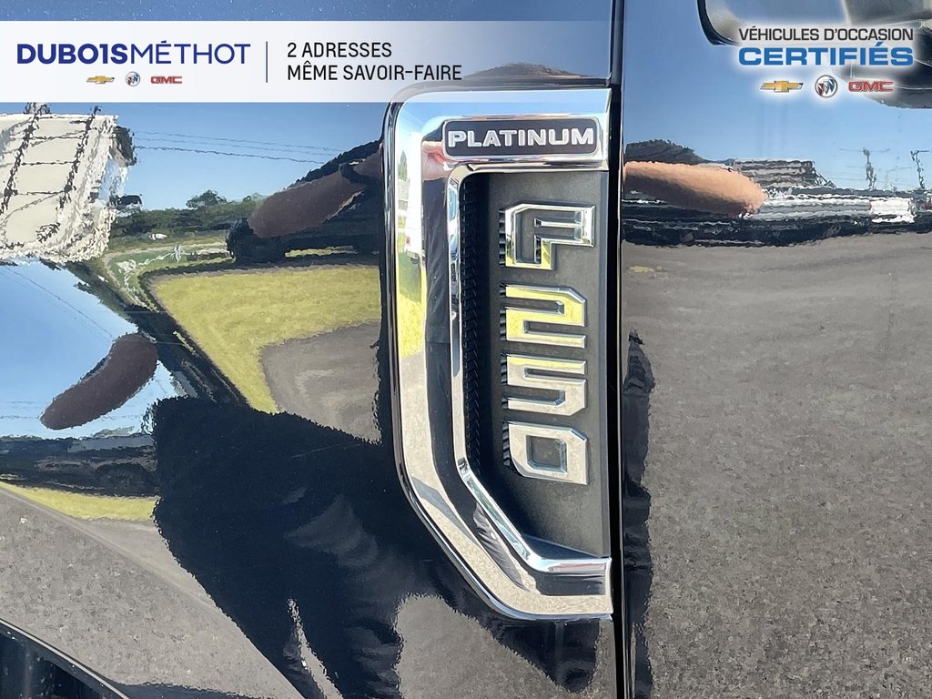 Ford Super Duty F-250 SRW PLATINUM, V8 6.7L POWERSTROKE FX4 CREW !!! 2020 à Victoriaville, Québec - 3 - w1024h768px