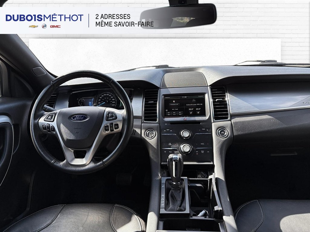 2015 Ford Taurus SEL, AWD V6 3.5L, CUIR, TOIT !!! in Plessisville, Quebec - 12 - w1024h768px
