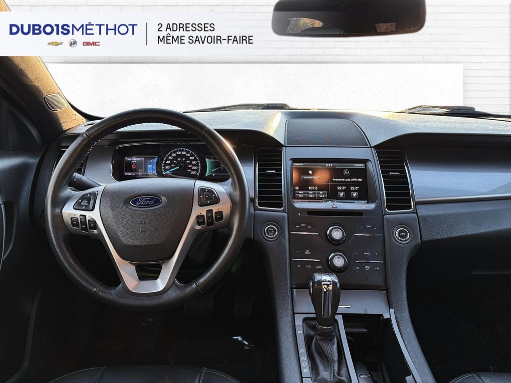 Ford Taurus SEL, AWD V6 3.5L, CUIR, TOIT !!! 2015 à Victoriaville, Québec - 14 - w1024h768px
