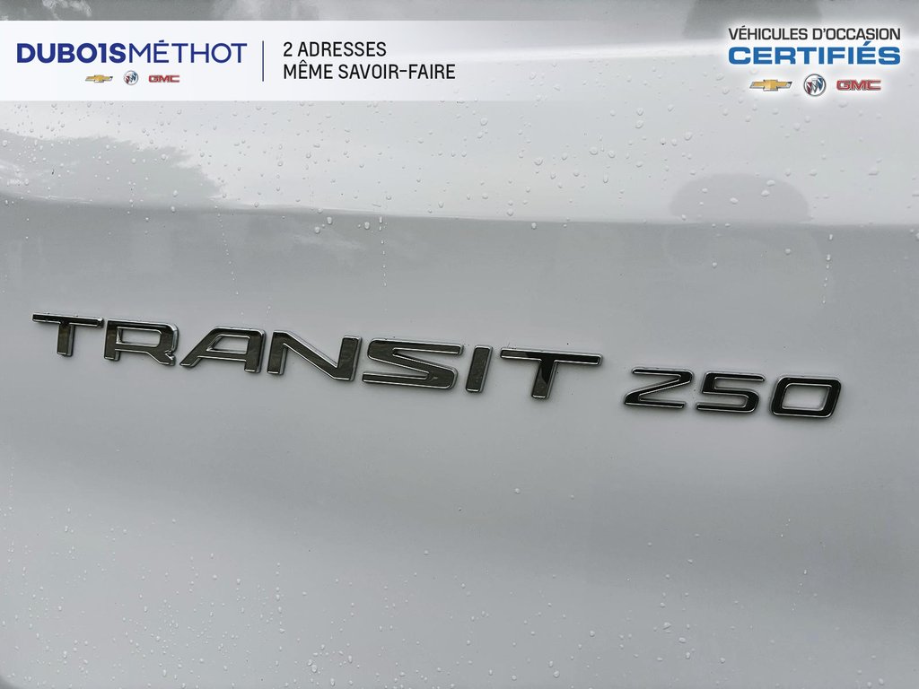 Ford Transit Cargo Van T-250, V6 3.5L, 148', MED ROOF/TOIT MOYEN !!! 2024 à Victoriaville, Québec - 10 - w1024h768px