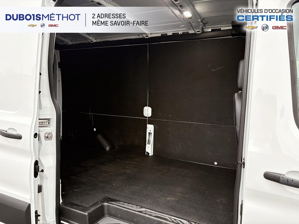 Ford Transit Cargo Van T-250, V6 3.5L, 148', MED ROOF/TOIT MOYEN !!! 2024 à Victoriaville, Québec - 14 - w1024h768px
