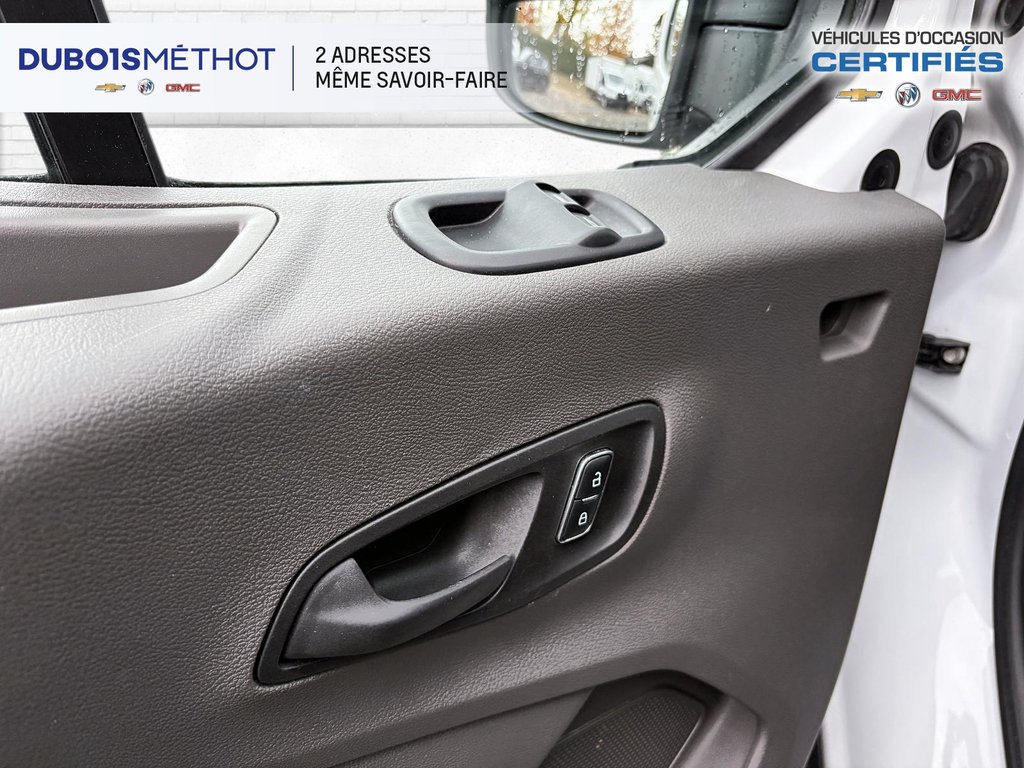 Ford Transit Cargo Van T-250, V6 3.5L, 148', MED ROOF/TOIT MOYEN !!! 2024 à Victoriaville, Québec - 18 - w1024h768px