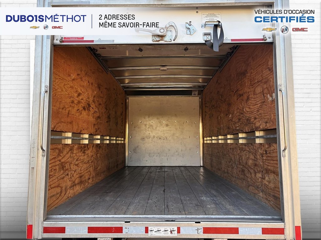 2024 Ford TRANSIT CUTAWAY CUBE 14 PIEDS, V6 3.5L T-250, CARGO, SAVANA !!! in Plessisville, Quebec - 11 - w1024h768px