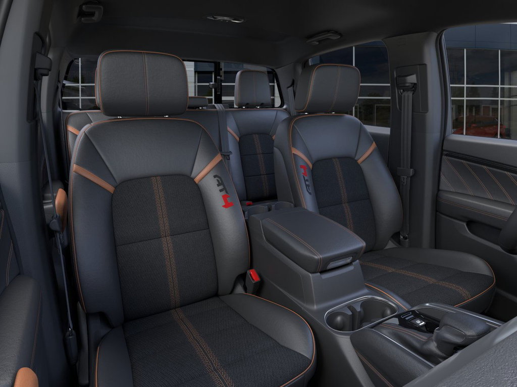 2025 GMC Canyon AT4 in Plessisville, Quebec - 6 - w1024h768px