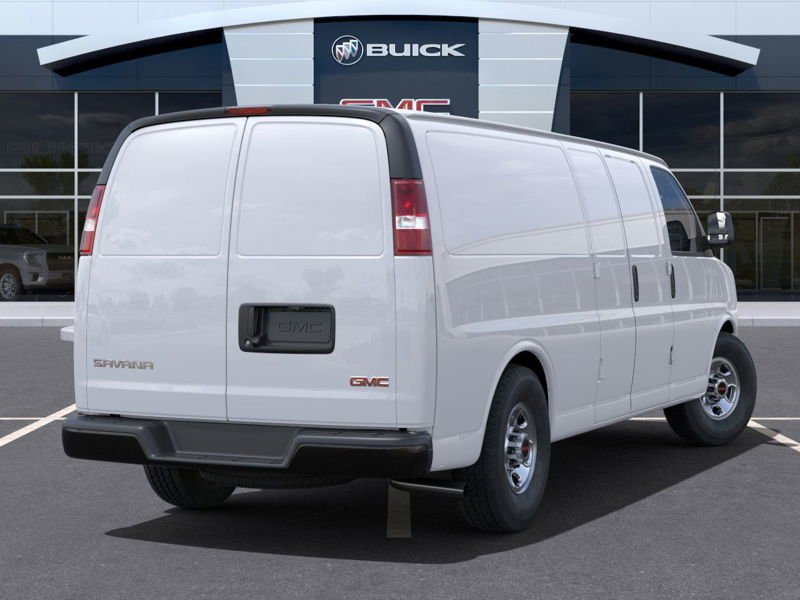 2024 GMC Savana cargo 3500 WT 155 in Plessisville, Quebec - 4 - w1024h768px