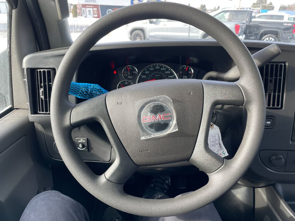 GMC Savana Cargo Van DECK 14 PIEDS ROUE SIMPLE V8 6.6L  DIFF BARRE !!! 2024 à Victoriaville, Québec - 20 - w1024h768px