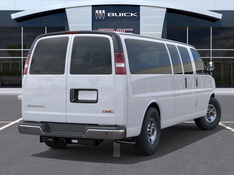 GMC Savana Passenger 3500 LT 155'' 2025 à Victoriaville, Québec - 4 - w1024h768px