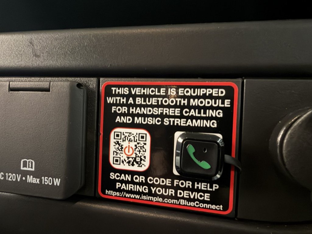 GMC Savana Passenger 3500 LT 155'' 2025 à Victoriaville, Québec - 17 - w1024h768px