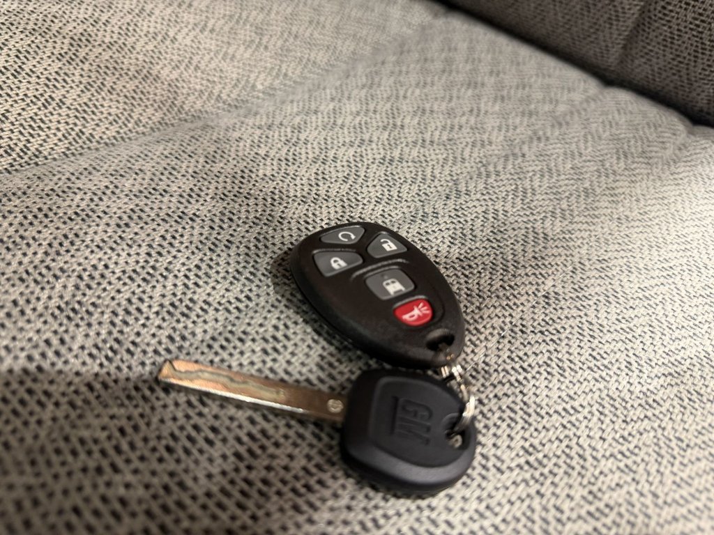 GMC Savana Passenger 3500 LT 155'' 2025 à Victoriaville, Québec - 19 - w1024h768px