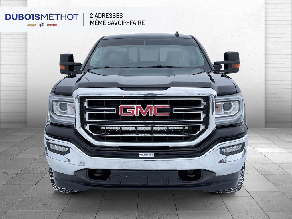 GMC Sierra 1500 V8 5.3L, 4X4, SLE, CREW, CONSOLE, 2017 à Victoriaville, Québec - 4 - w1024h768px