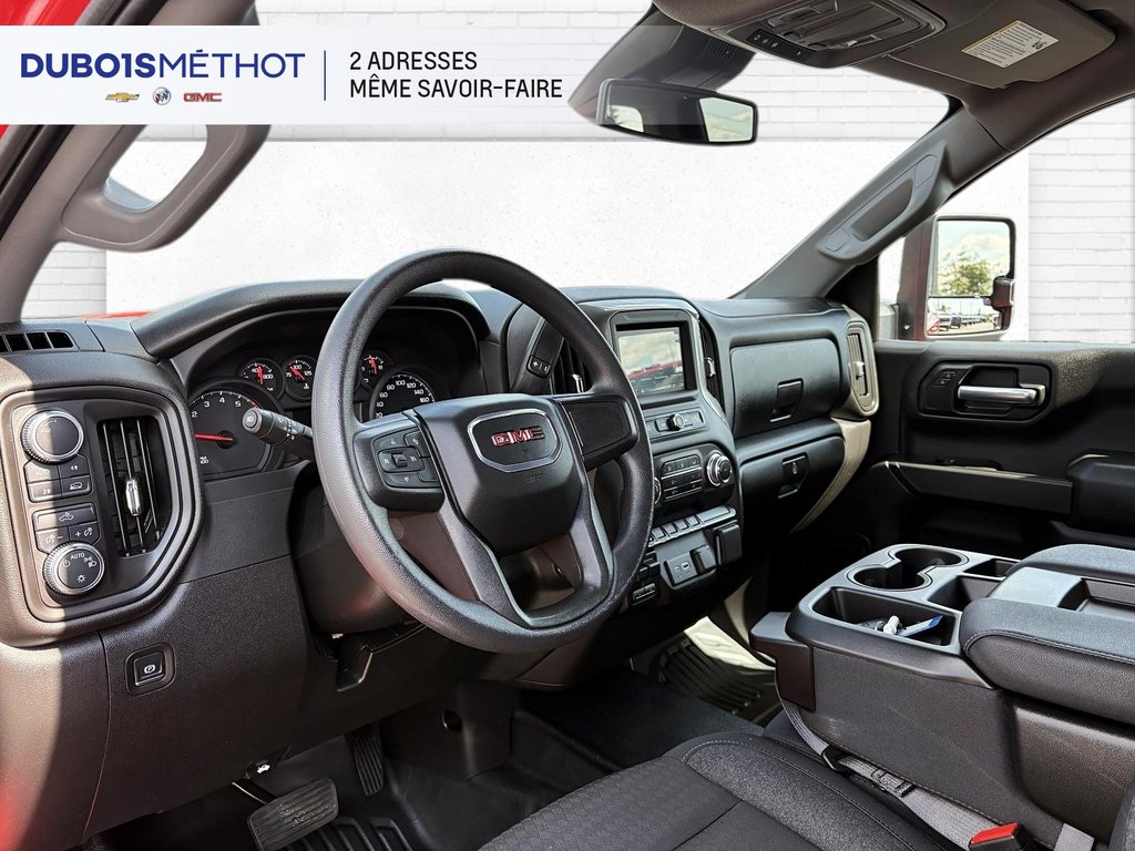 GMC Sierra 1500 PRO 2025 à Victoriaville, Québec - 3 - w1024h768px