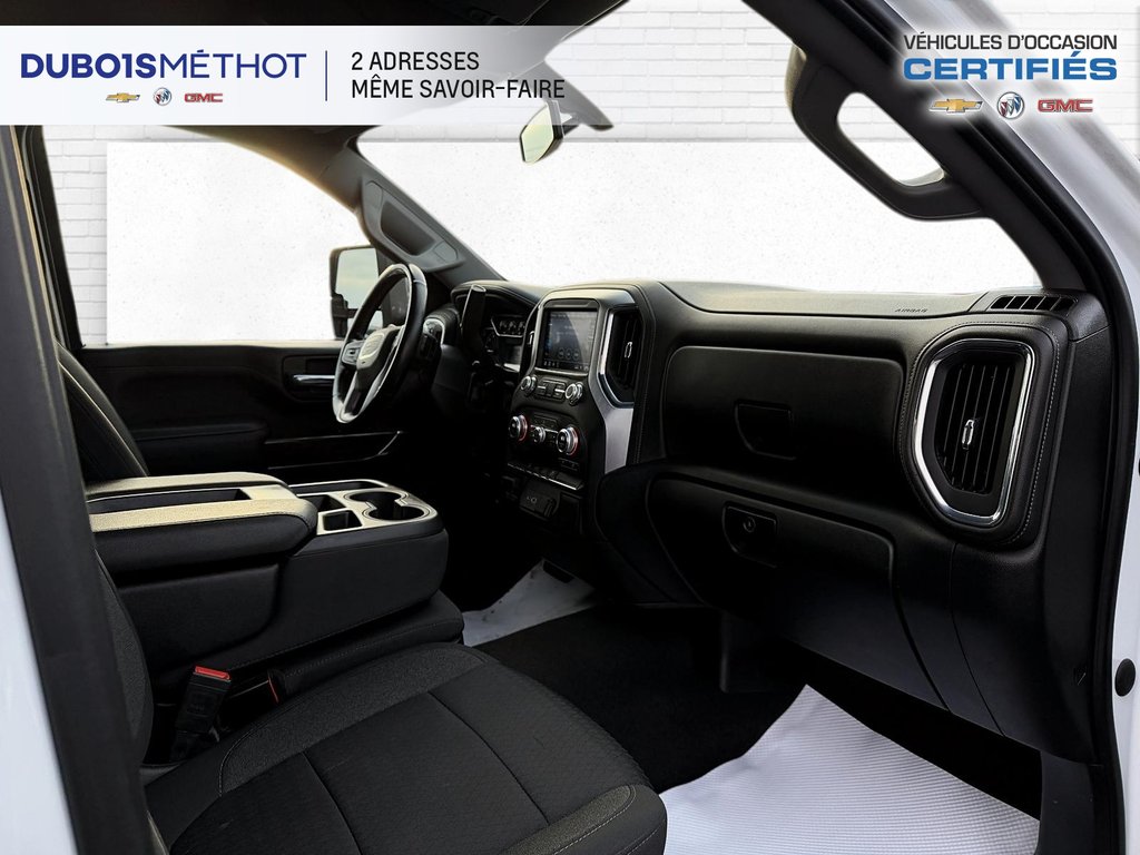 GMC Sierra 2500HD SLE V8 6.6L ESSENCE GAS 4X4 BOITE LONGUE 8 PIEDS ! 2023 à Victoriaville, Québec - 17 - w1024h768px