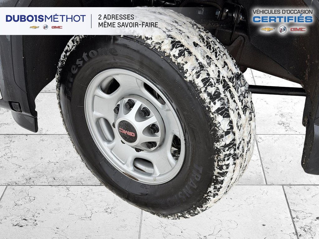 2025 GMC Sierra 2500HD PRO, DURAMAX, V8 6.6L DIESEL CREW 4X4 !!! in Plessisville, Quebec - 2 - w1024h768px