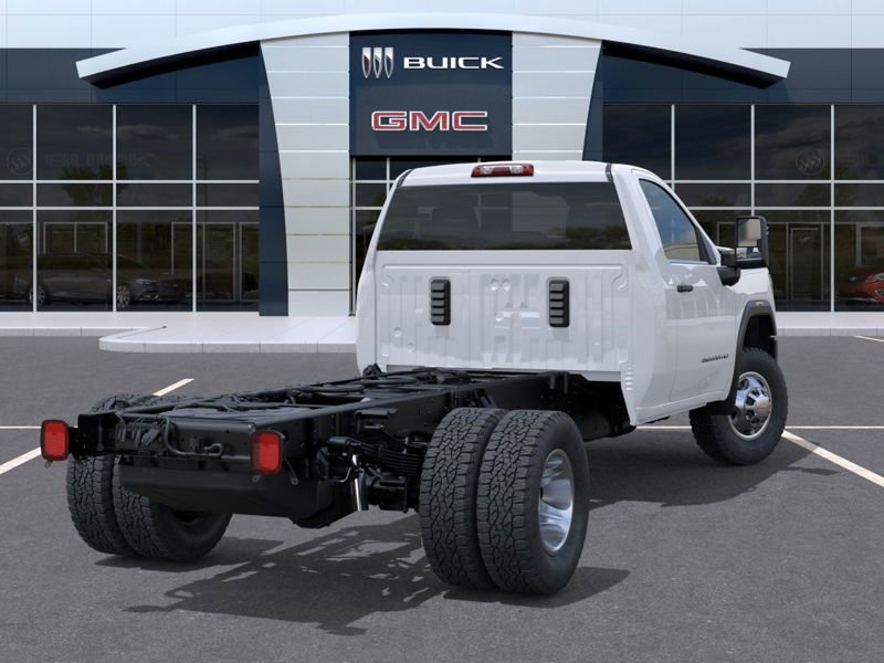 GMC Sierra 3500CC PRO DRW 2026 à Victoriaville, Québec - 4 - w1024h768px
