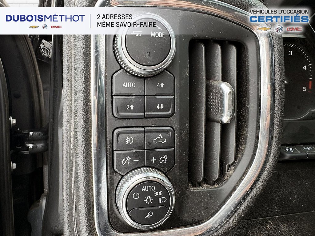 2023 GMC Sierra 3500HD DENALI, DOUBLE ROUES, V8 6.6L DIESEL, CUIR !!! in Victoriaville, Quebec - 17 - w1024h768px