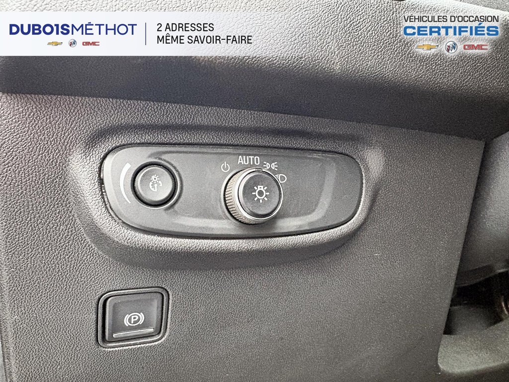 2020 GMC Terrain SLE, AWD, 2.0L TURBO, TOIT PANORAMIQUE !!! in Victoriaville, Quebec - 20 - w1024h768px