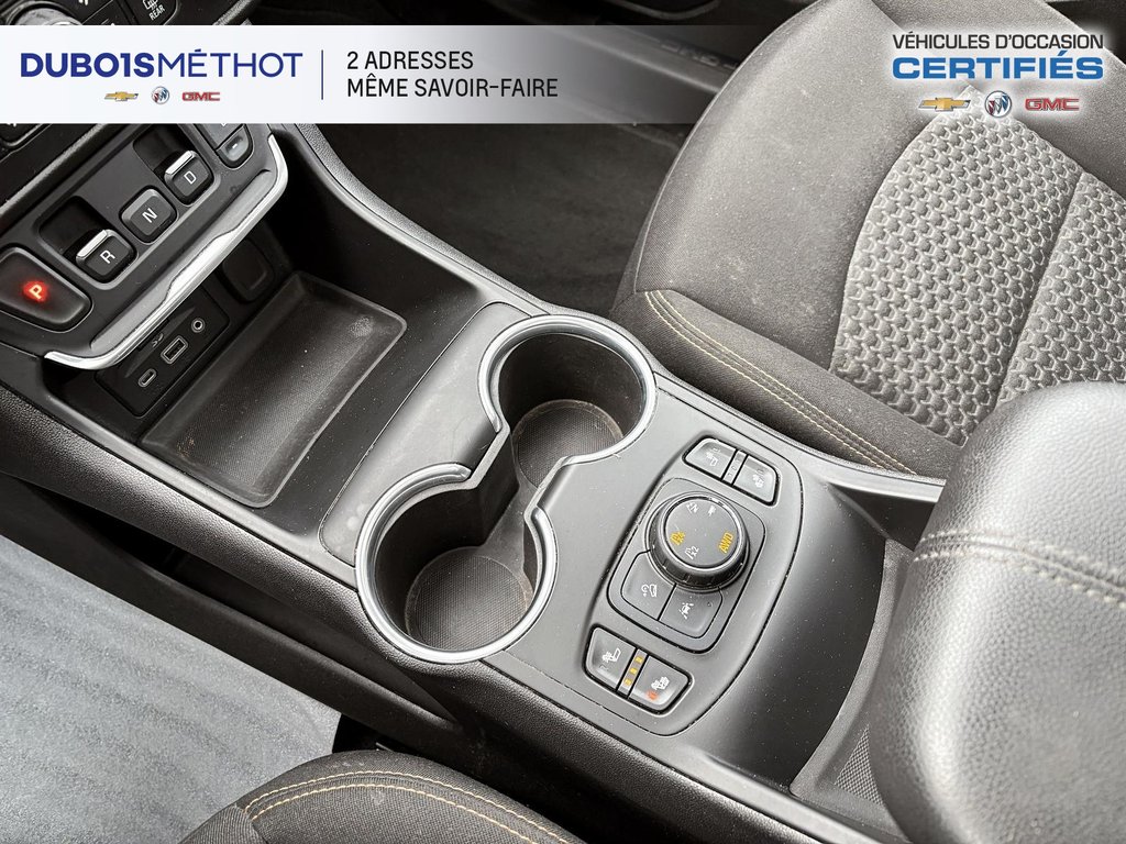 GMC Terrain SLE, AWD, 2.0L TURBO, TOIT PANORAMIQUE !!! 2020 à Plessisville, Québec - 26 - w1024h768px
