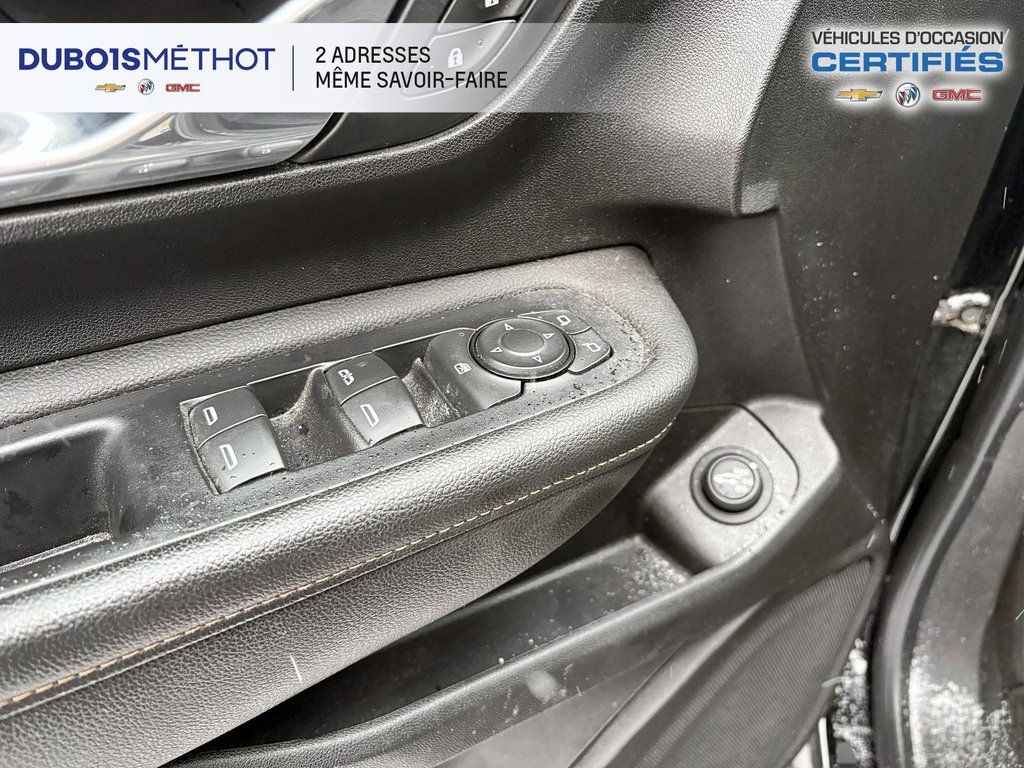 2020 GMC Terrain SLE, AWD, 2.0L TURBO, TOIT PANORAMIQUE !!! in Victoriaville, Quebec - 18 - w1024h768px