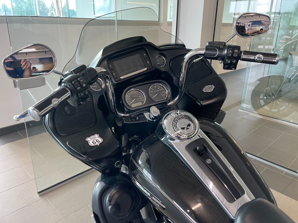 Harley-Davidson FLHTC MOTO EN SUPERBE CONDITION, NOUVEL ARRIVAGE !!! 2017 à Plessisville, Québec - 13 - w1024h768px