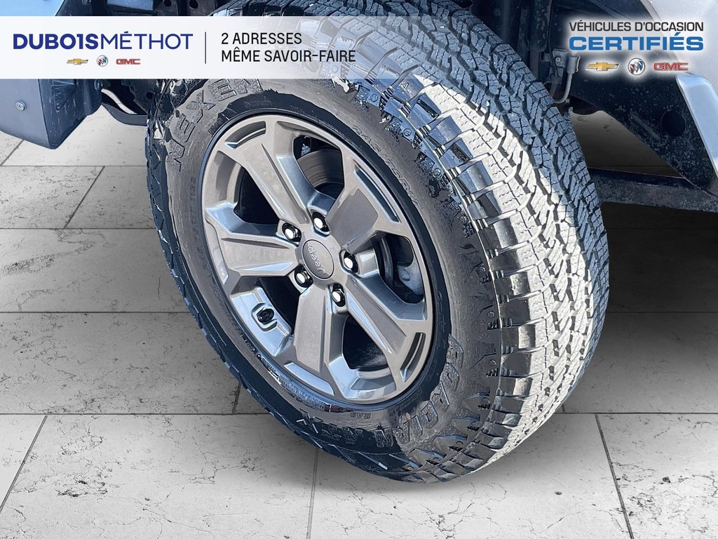 2018 Jeep WRANGLER JK UNLIMITED V6 3.6L AUTOMATIQUE, A/C, 2 TOITS, AUTOMATIQUE !!! in Plessisville, Quebec - 2 - w1024h768px