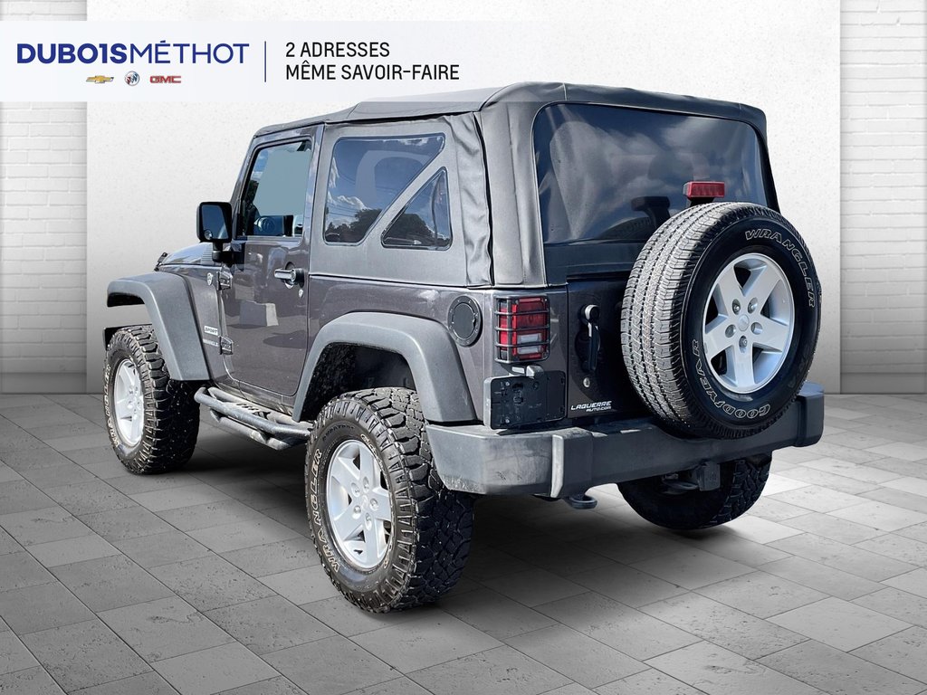 Jeep Wrangler SPORT, MANUEL 2 PORTES V6 3.6L 4X4 TOIT MOU !!! 2014 à Victoriaville, Québec - 6 - w1024h768px