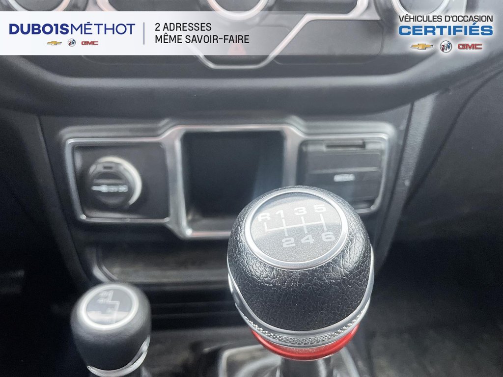 Jeep Wrangler SPORT, MANUEL, 4X4 !!! 2019 à Victoriaville, Québec - 11 - w1024h768px