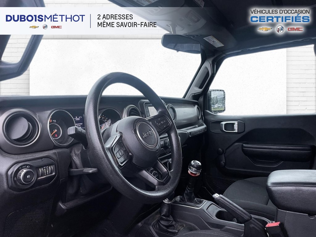 Jeep Wrangler SPORT, MANUEL, 4X4 !!! 2019 à Victoriaville, Québec - 10 - w1024h768px