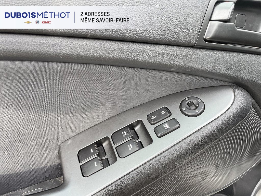 Kia Optima AUTOMATIQUE, TOIT PANORAMIQUE, SIEGES CHAUFFANTS ! 2013 à Victoriaville, Québec - 14 - w1024h768px