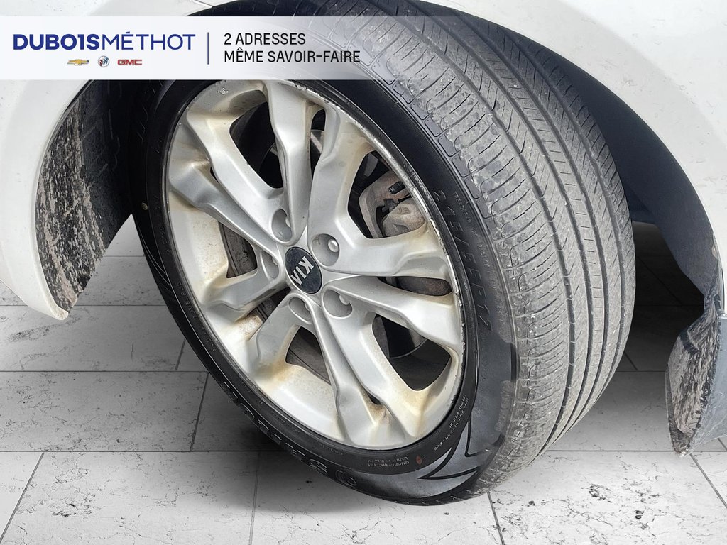 Kia Optima AUTOMATIQUE, TOIT PANORAMIQUE, SIEGES CHAUFFANTS ! 2013 à Victoriaville, Québec - 2 - w1024h768px