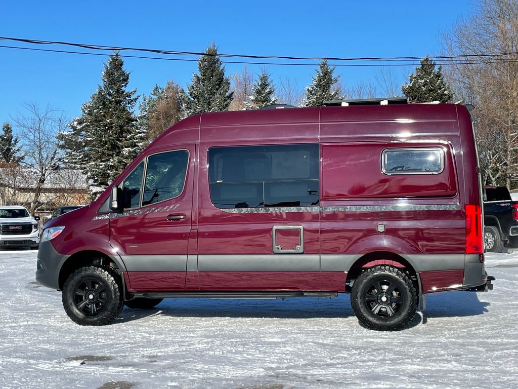 Sprinter Van TRAVOIS VAN, 2500, 4X4, V6 3.0L DIESEL, VAN LIFE ! 2020 à Victoriaville, Québec - 6 - w1024h768px