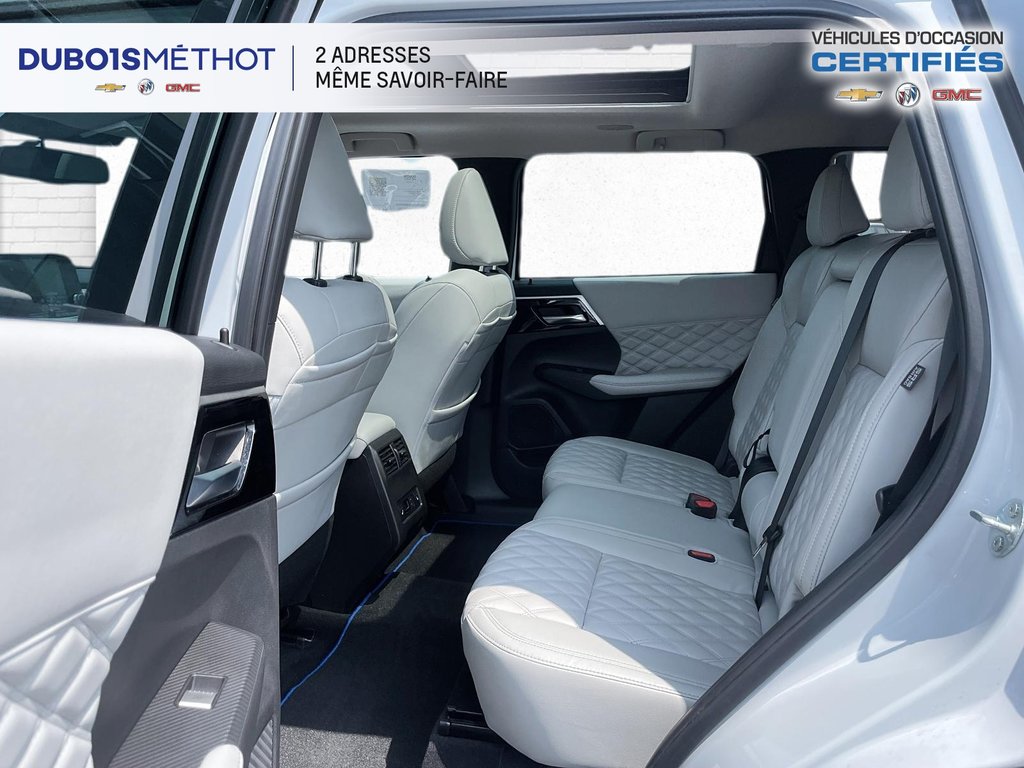 2023 Mitsubishi OUTLANDER PHEV CUIR, AWD, SEL, HYBRIDE RECHARGEABLE in Plessisville, Quebec - 11 - w1024h768px