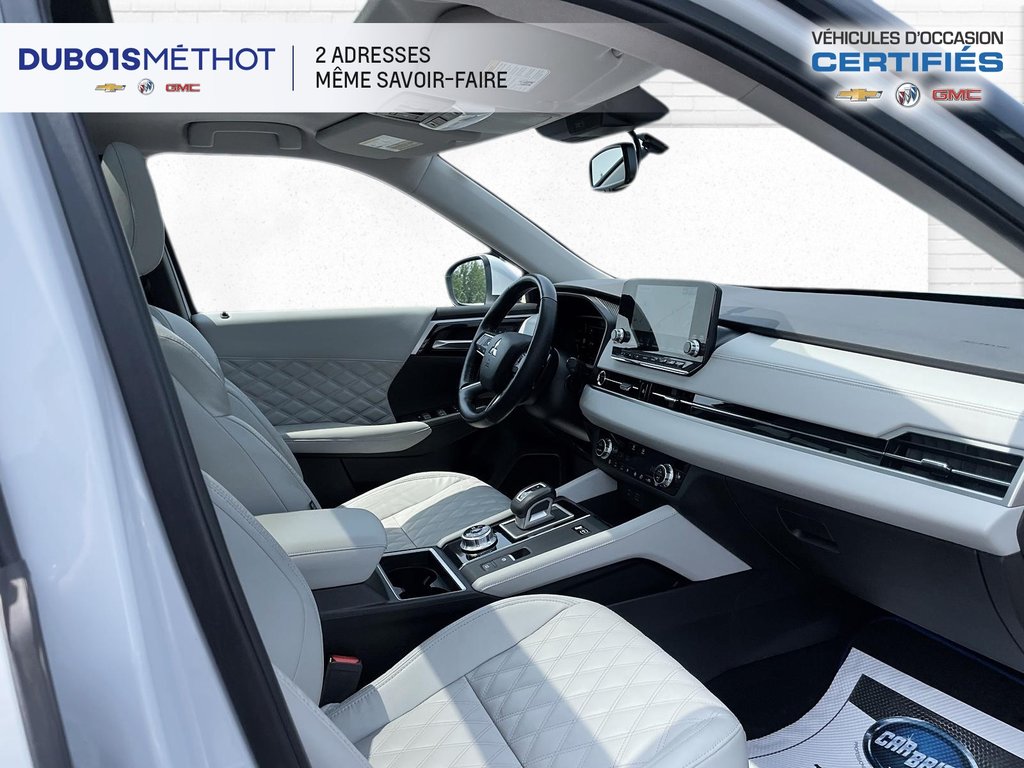 2023 Mitsubishi OUTLANDER PHEV CUIR, AWD, SEL, HYBRIDE RECHARGEABLE in Plessisville, Quebec - 22 - w1024h768px