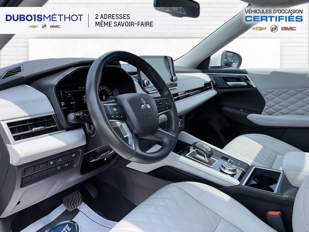 2023 Mitsubishi OUTLANDER PHEV CUIR, AWD, SEL, HYBRIDE RECHARGEABLE in Plessisville, Quebec - 24 - w1024h768px