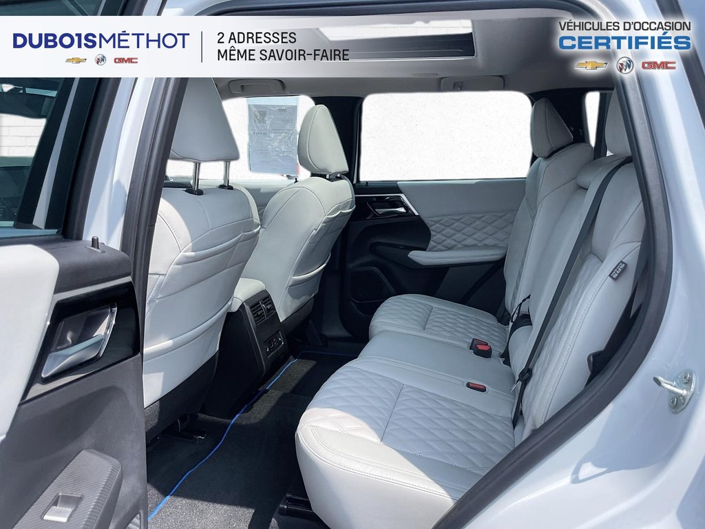 2023 Mitsubishi OUTLANDER PHEV CUIR, AWD, SEL, HYBRIDE RECHARGEABLE in Plessisville, Quebec - 18 - w1024h768px