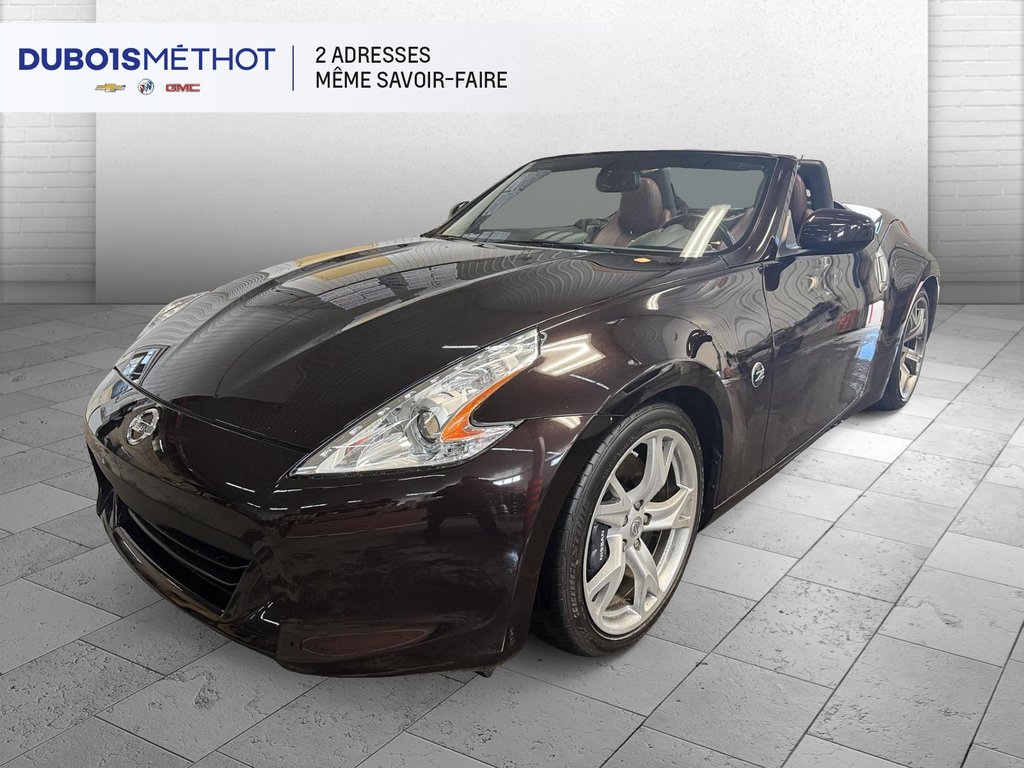 2011  370Z TOURING, CONVERTIBLE, V6 3.7L !!! in Victoriaville, Quebec - 4 - w1024h768px